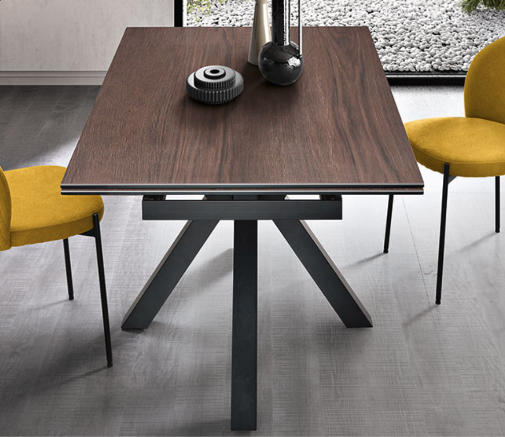 table ceramique extensible marbre effet bois design pieds central métal - Souffle d'intérieur