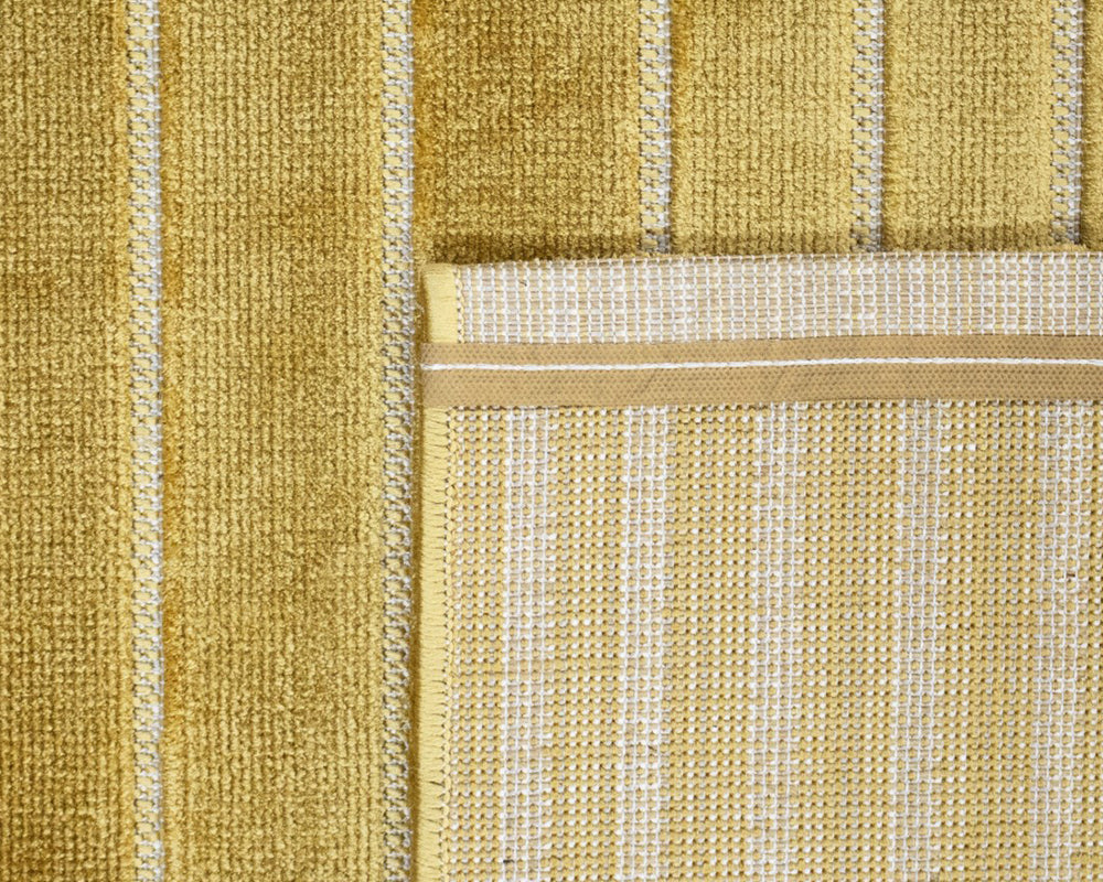 Tapis moderne pour salon moutarde - Salgueiro rugs - Souffle d’Intérieur
