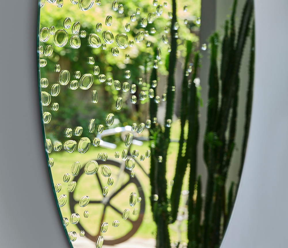 Miroir rond mural design Matinal – zoom motif gouttes d'eau